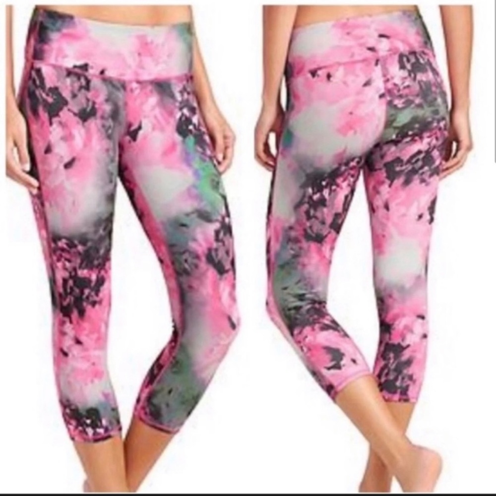 Athleta Pink Flower Capri